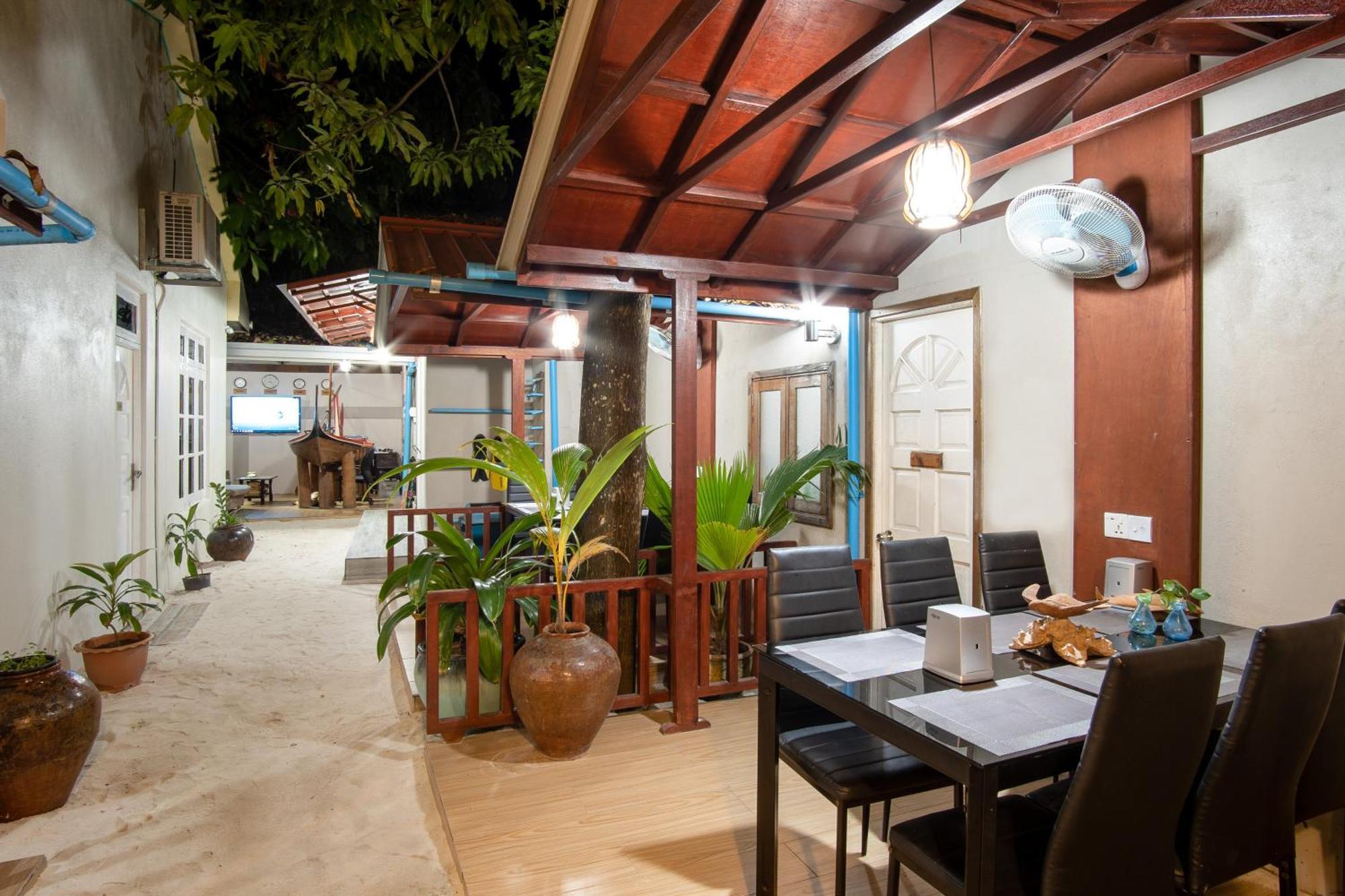 Lacasa Villa Ukulhas Island Ngoại thất bức ảnh